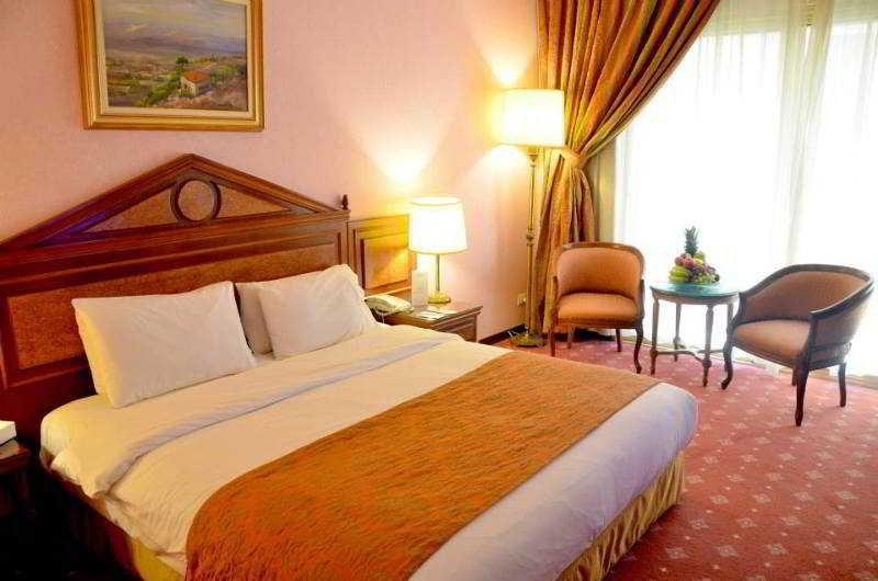 Serenada Golden Palace - Boutique Hotel Beirut Eksteriør bilde