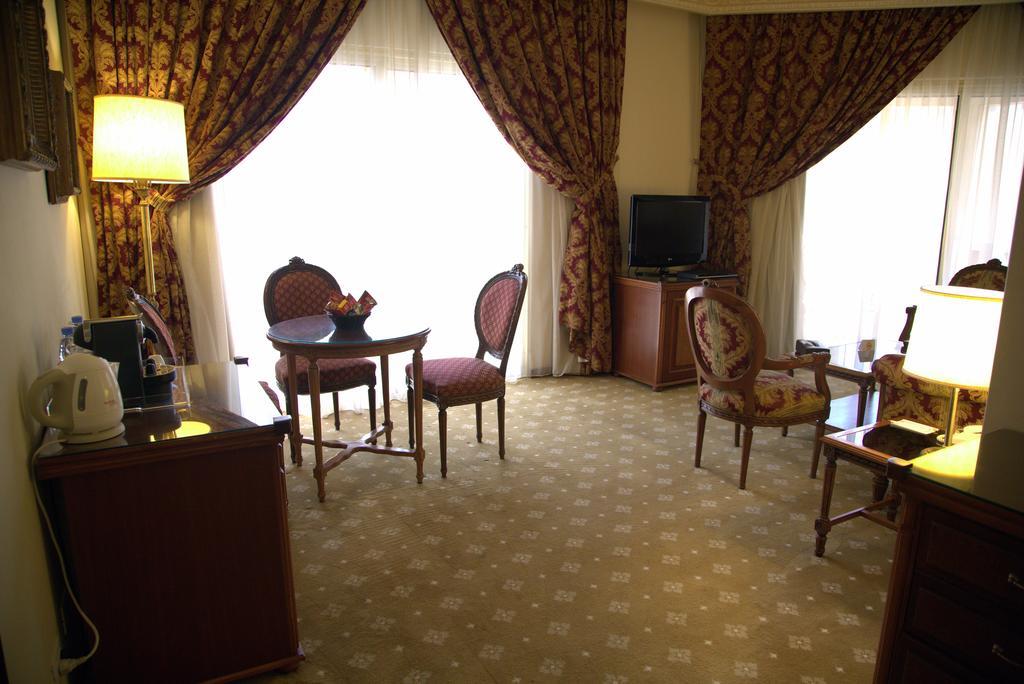 Serenada Golden Palace - Boutique Hotel Beirut Eksteriør bilde